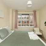 Spacious 2 Bedroom Apartment In Holborn