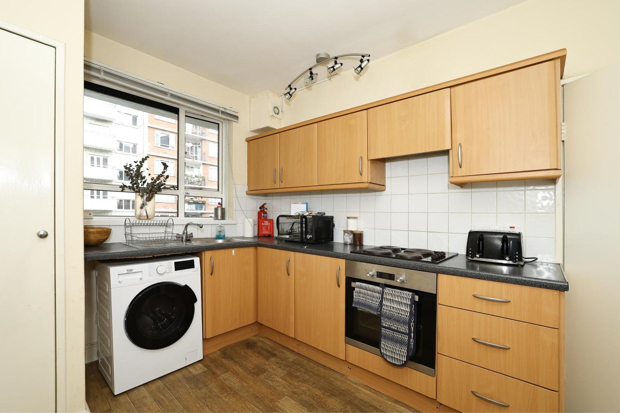 Spacious 2 Bedroom In Holborn Apartment